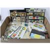Image 1 : FLAT OF HUNDREDS OF WORLD STAMPS. ESTATE