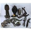 Image 1 : FLAT OF ANTIQUE SHOE MAKER AND OTHER TOOLS
