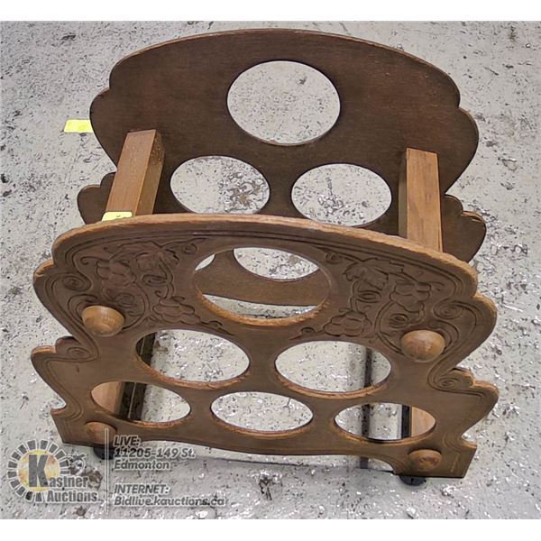 UNCLAIMED 6 BOTTLE LIGHT WOOD WINE HOLDER.