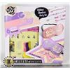 Image 1 : NEW GRL PWR DELUXE SLUMBER PARTY KIT