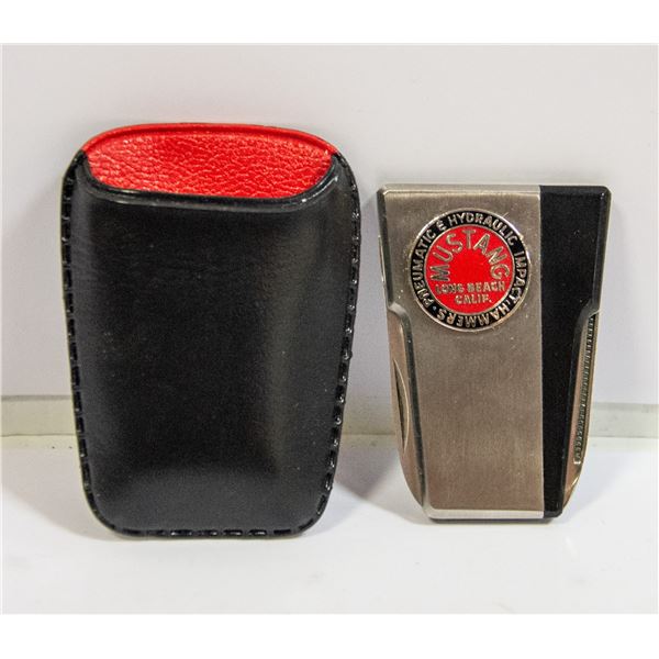 MUSTANG LONG BEACH CALIF DUAL KNIFE BELT CLIP