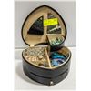 Image 1 : HEART JEWELRY BOX WITH JEWELRY