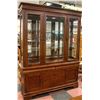 Image 1 : BROWN WOOD BUFFET AND HUTCH APPROX 86" TALL