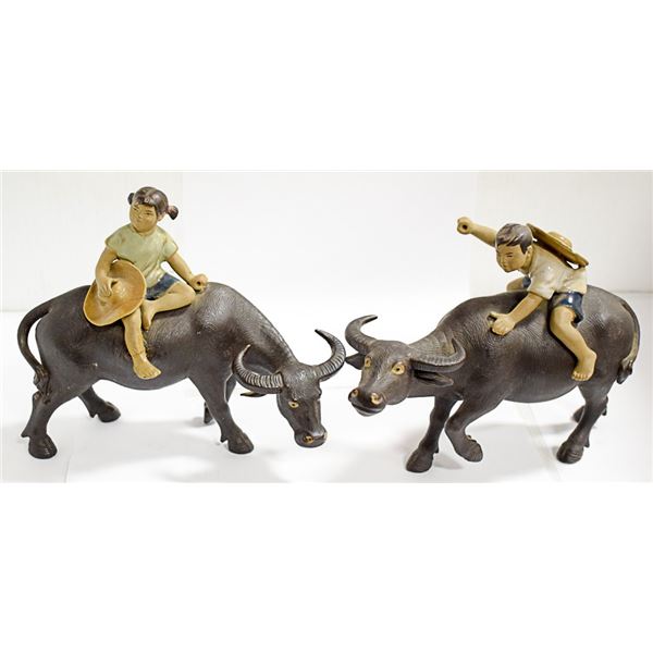 PAIR OF ORIENTAL BULLS