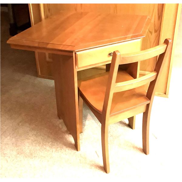 Corner Desk w/Chair