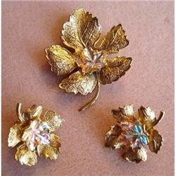 BROOCH&EARRI NGS-SCALLOPED RHINESTONES #1956550