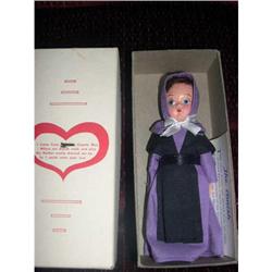 5" Amish Girl In Box with Paper #1956771