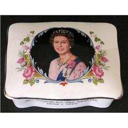 QE II Crown Staffordshire Bone China Box  #1957094