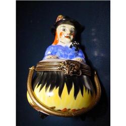 Authentic Halloween hand painted Limoges box  #1957593