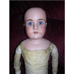 Kestner Bisque 7 1/2 C1/2 doll square cut teeth#2000747