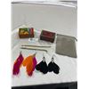 Image 1 : Nice Lot of Feather Earrings Plus 2 Small Trinket Boxes