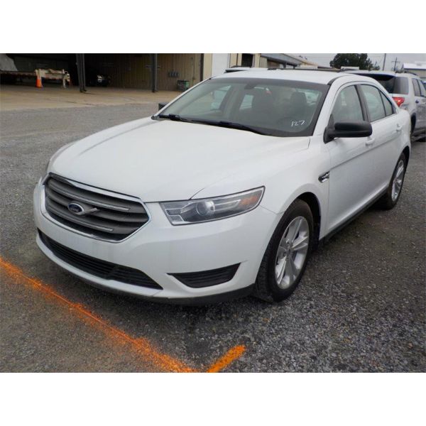2016 FORD TAURUS Automobile