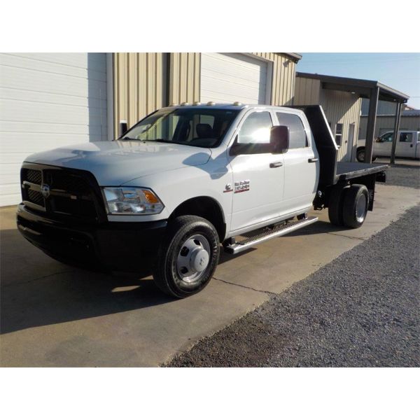 2014 RAM 3500 HEAVY DUTY Flatbed Truck