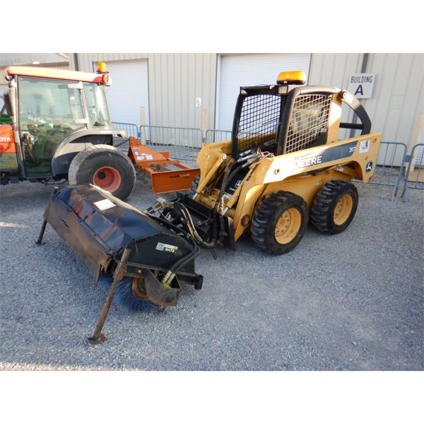 2006 JOHN DEERE 317 Skid Steer Loader - Wheel