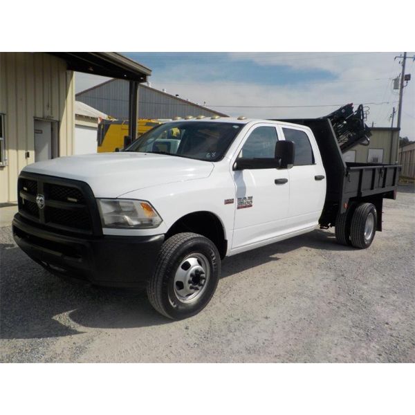 2014 RAM 3500 HEAVY DUTY Flatbed Truck