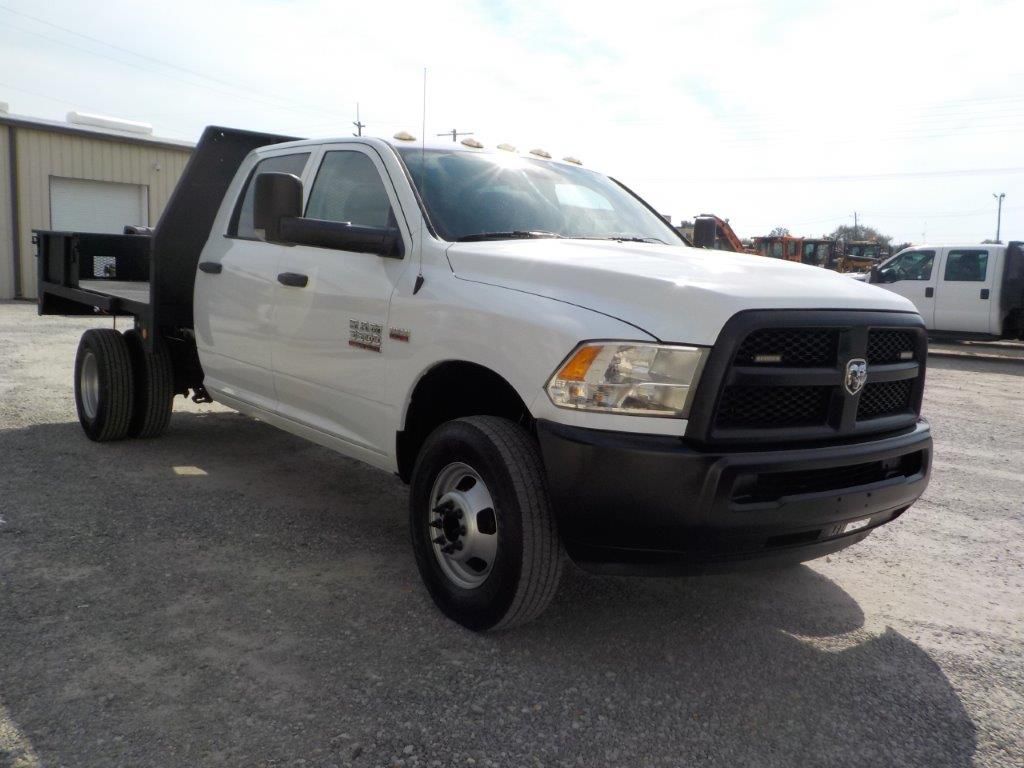 2014 RAM 3500 HEAVY DUTY Flatbed Truck