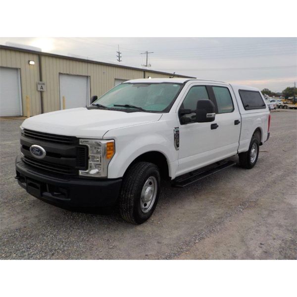2017 FORD F250 XL Pickup Truck