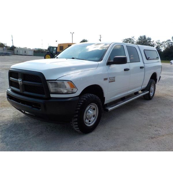 2014 RAM 2500 HEAVY DUTY Pickup Truck