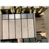 Image 33 : LOT OF ALLEN BRADLEY RACKS AND MODULES