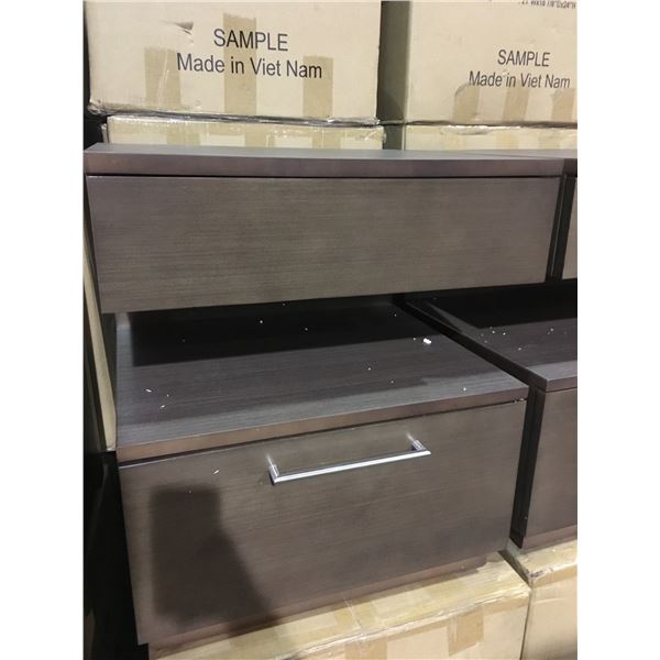 PAIR OF HUDSON GREY 2 DRAWER CENTER CONSOLE NIGHTSTANDS