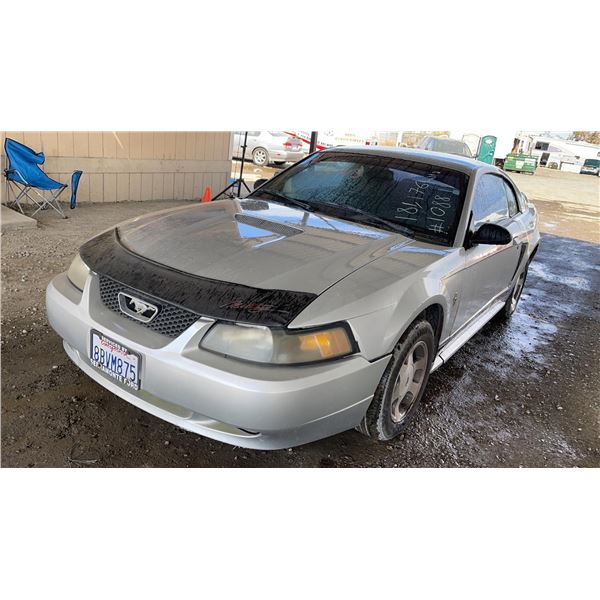 2000 Ford Mustang