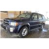 Image 1 : 1998 Infinity QX4