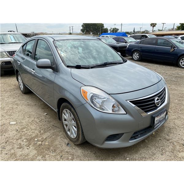 Nissan Versa