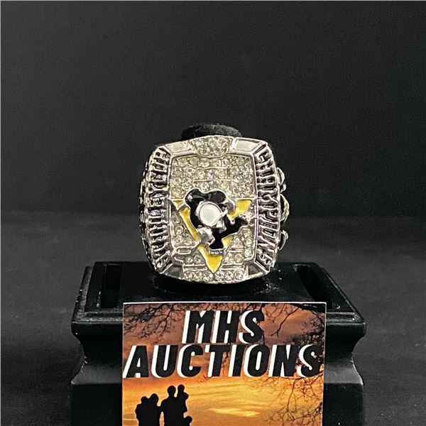 PITTSBURGH PENGUINS N.H.L 2009 "CROSBY" CHAMPIONSHIP REPLICA RING