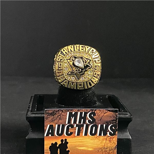 PITTSBURGH PENGUINS N.H.L 1991 "LEMIEUX" CHAMPIONSHIP REPLICA RING (ref800)