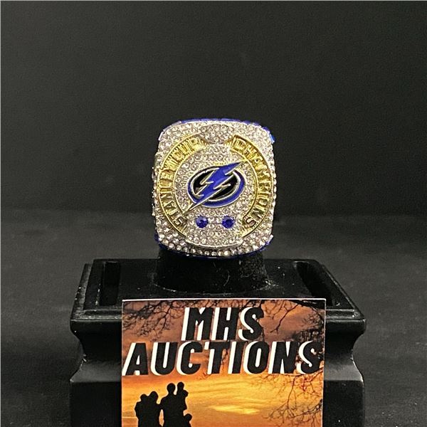 TAMPA BAY LIGHTNING N.H.L 2020 "POINT" CHAMPIONSHIP REPLICA RING (ref818)