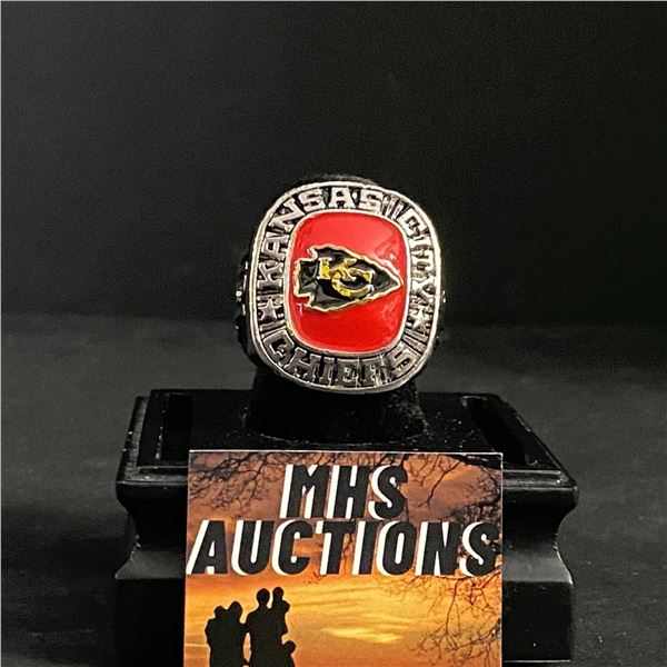 KANSAS CITY CHIEFS N.F.L CHAMPIONSHIP REPLICA RING (ref668)