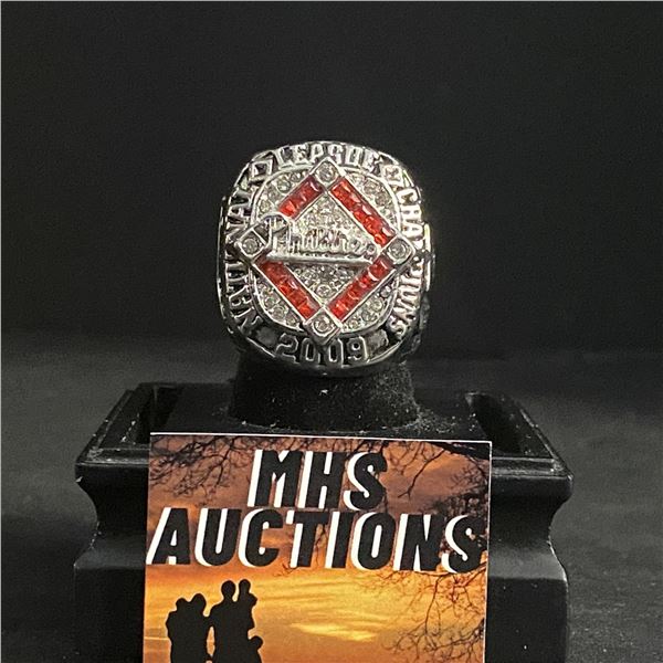 PHILADELPHIA PHILLIES M.L.B 2009 "MANUEL" CHAMPIONSHIP REPLICA RING (ref616)