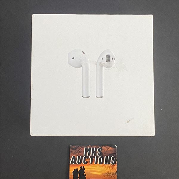 APPLE AIRPODS 2ND GEN LIKE NEW  IN WORKING ORDER