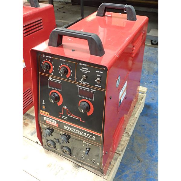 Lincoln Invertec STT II Welder