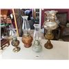 Image 4 : 4 Hurricane Oil Lanterns