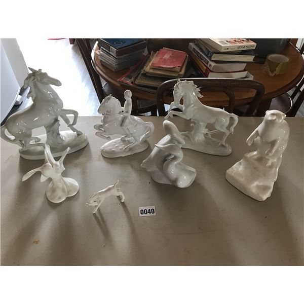 6 Assorted Figurines
