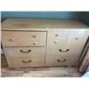 Image 1 : Vintage  6 Drawer Dresser