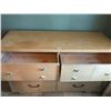 Image 2 : Vintage  6 Drawer Dresser