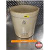 Image 1 : 4 Gallon Medalta Crock (13"H x 12"Dia)