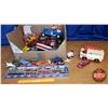 Image 1 : Box Lot: Toy Cars & Trucks