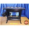 Image 4 : Kerosene Cookstove - 2 Burner "New Perfection No. 2" (23-3/4"H x 30"W x 14"D)