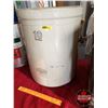 Image 2 : Imperial Medalta Crock 10 gallon (19"H x 15-1/2" Dia) (Note: One Handle off)