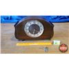 Image 1 : Mantle Clock - Works (8-1/4"H x 14"W x 5"D)