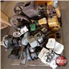 Image 2 : Pallet Lot: Variety of Different Types of Engines : Hit & Miss, Water Pump, Washing Machine Engines 