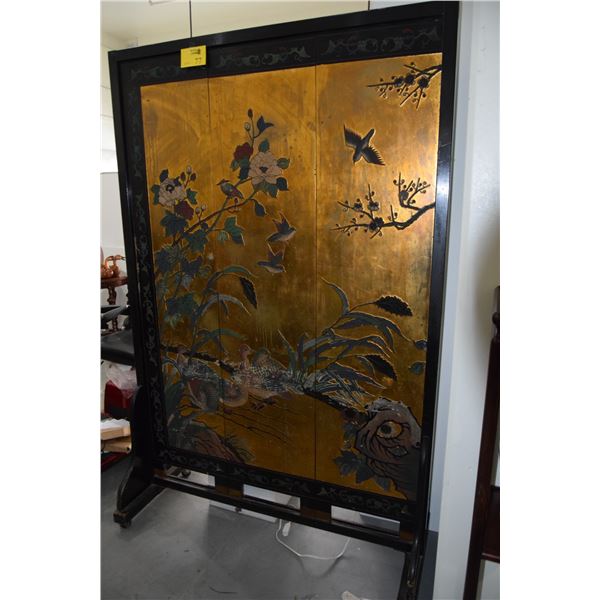 3 PANEL, DOUBLE SIDED ORIENTAL SCREENS OF TREE & BIRDS WITH GILT ON ONE SIDE, MOUNTED IN ROLLING FRA