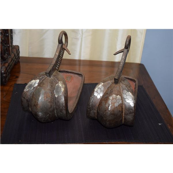 ANTIQUE JAPANESE STIRRUPS W/INLAID SILVER, EDO (PAIR)