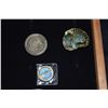 Image 8 : COLLECTION OF HAWAIIAN MEDALLIONS & BELT BUCKLES (15 PCS)