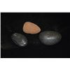 Image 1 : HAWAII STONE TOP & 2 LOMILOMI STONES, (3 PCS)