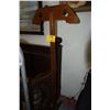Image 1 : VESTMENT STAND (60 1/2" X 21")
