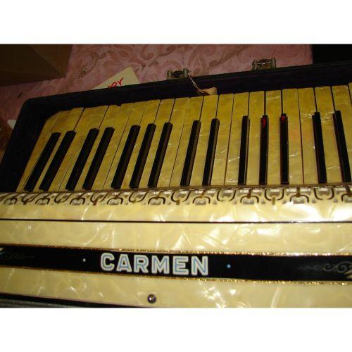 Carmen Accordion